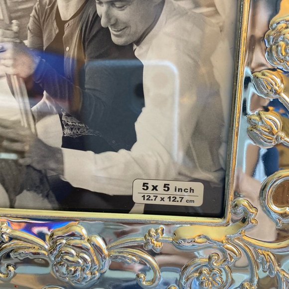 NWOT Elegant Silver Picture Frame - Picture 4 of 4